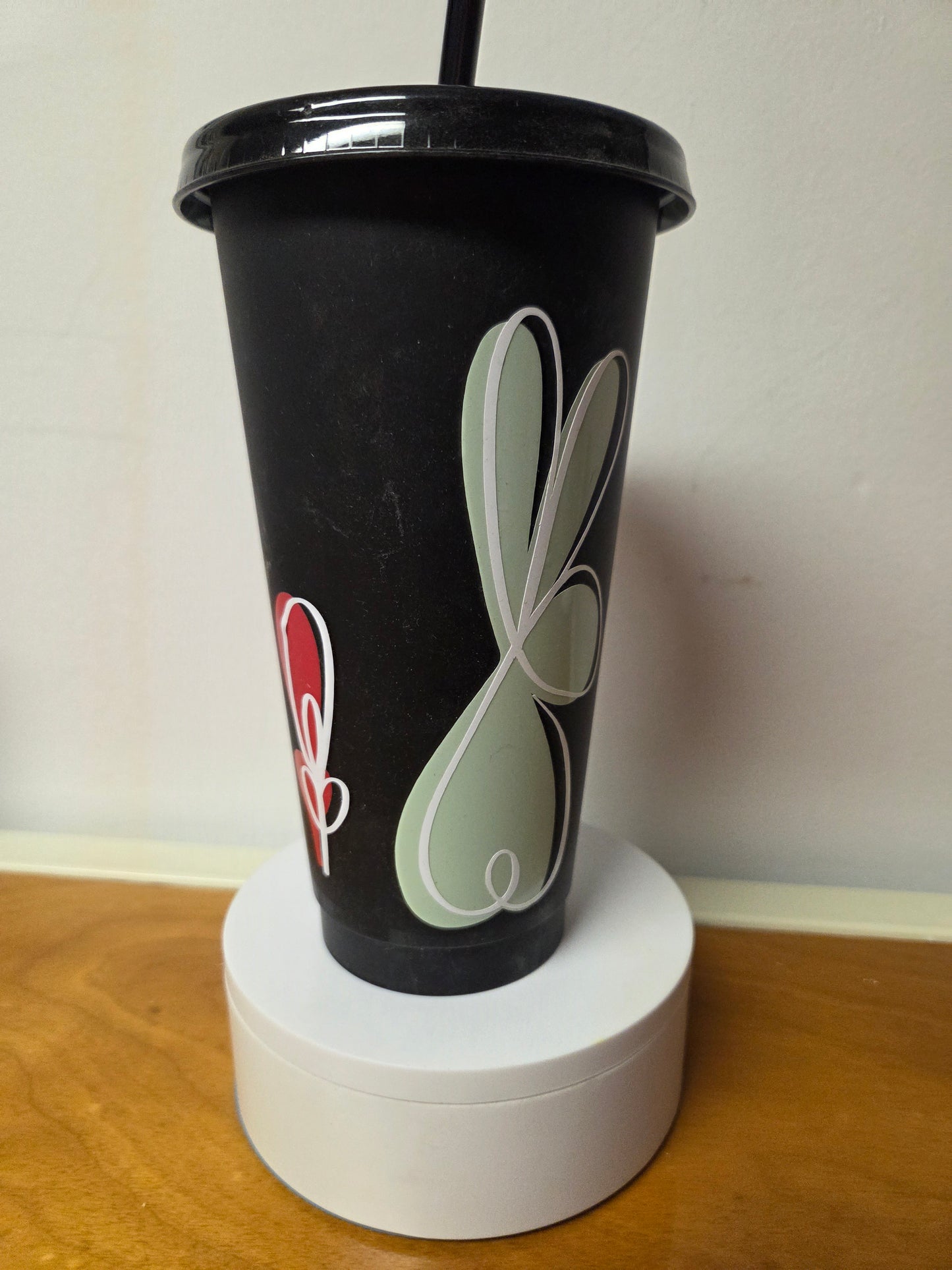 Minimalist Bunny Tumbler ✨